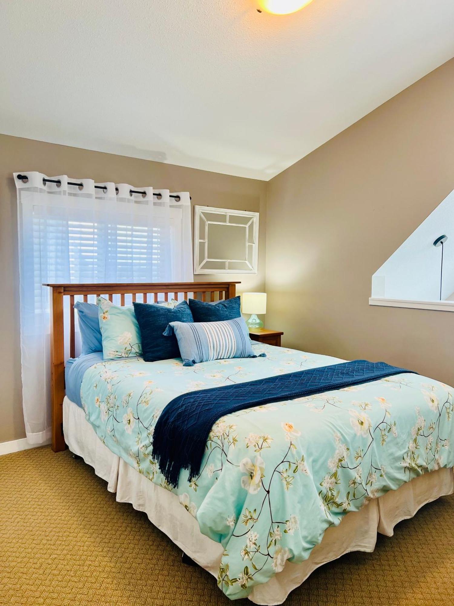 Jasmine Cottage Kelowna Exterior photo