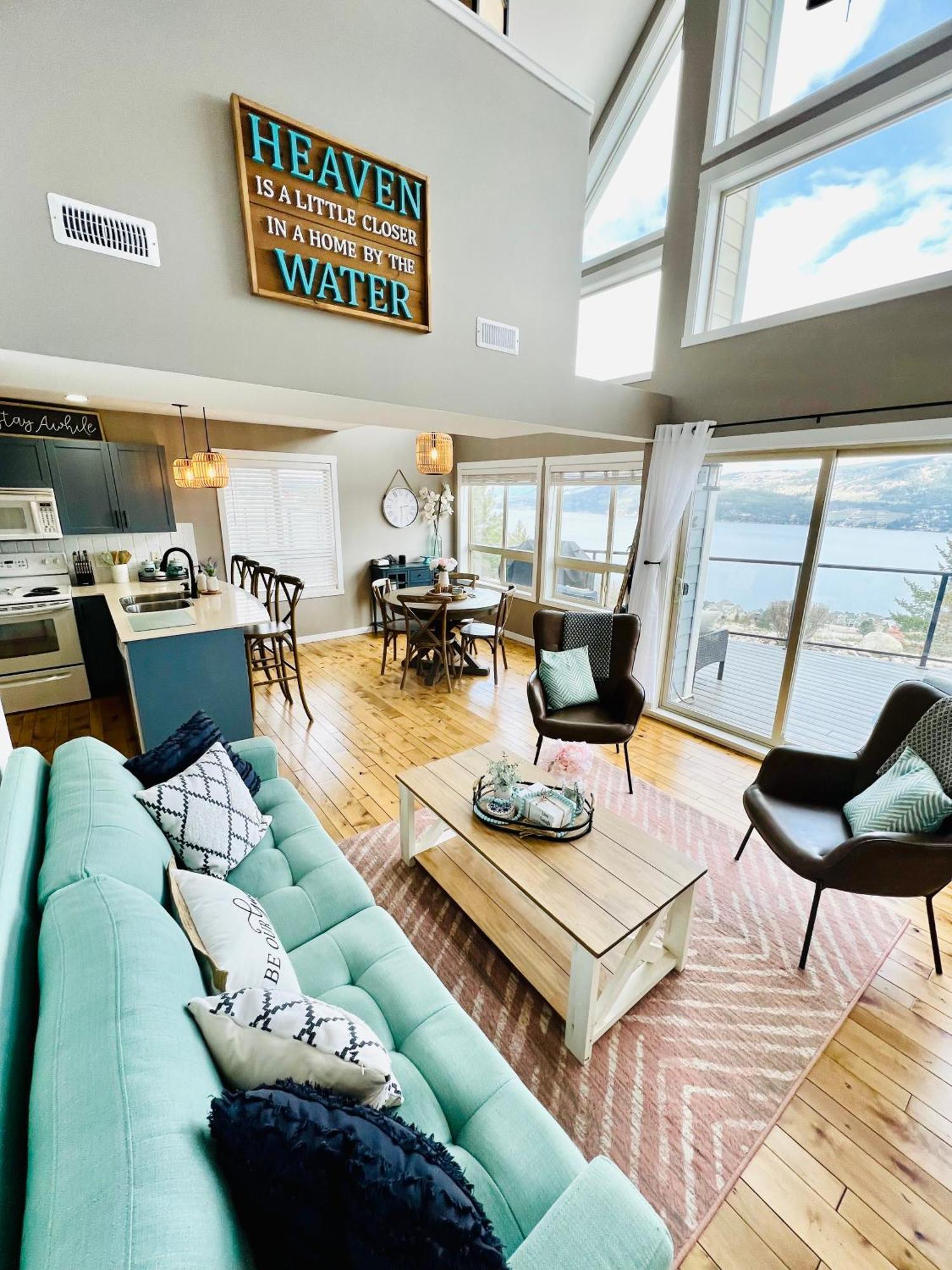 Jasmine Cottage Kelowna Exterior photo